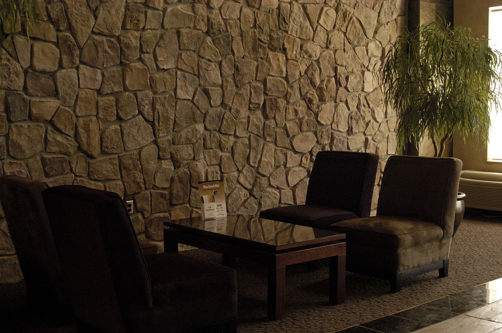Sandman Hotel & Suites Риджайна Экстерьер фото